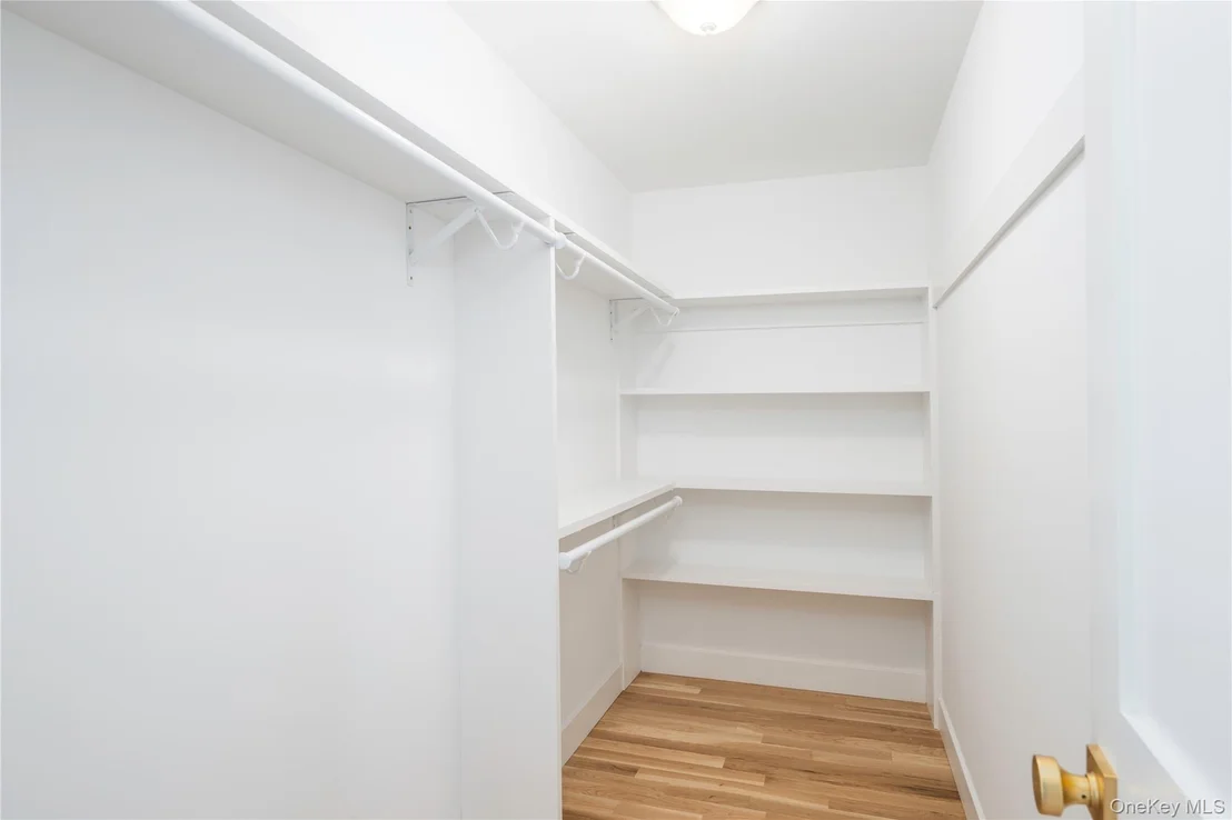Photo of 15 Tompkins Avenue