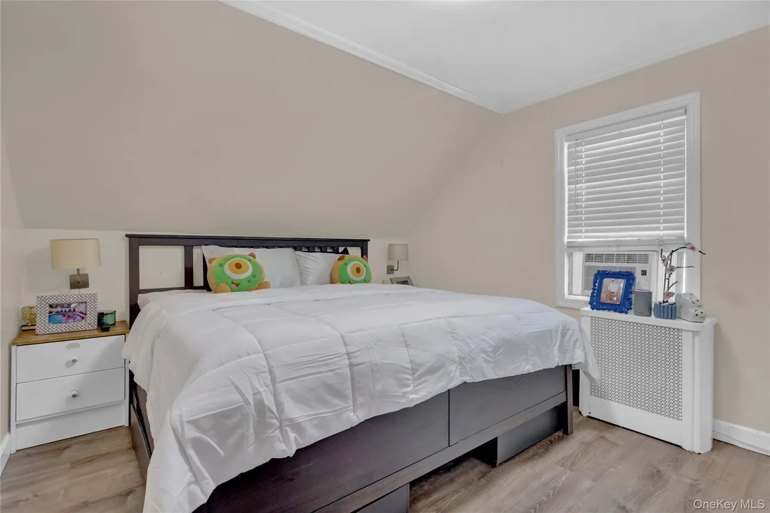 Photo of 48 Saint Marks Avenue