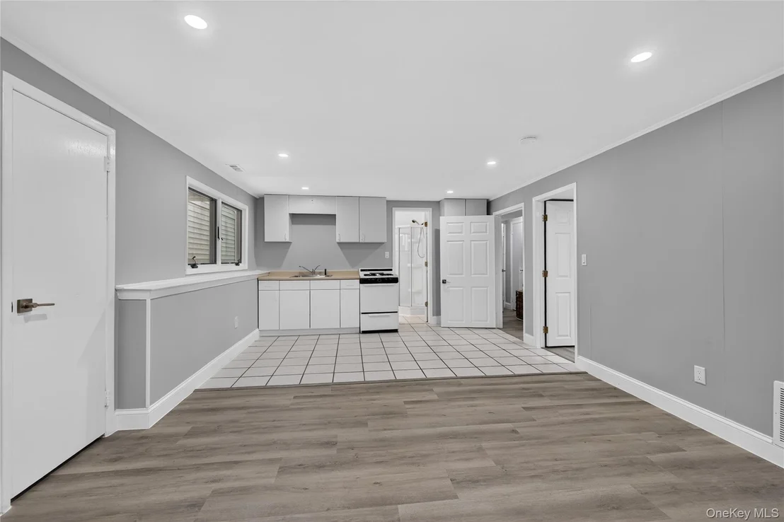 Photo of 11 Penguin Lane
