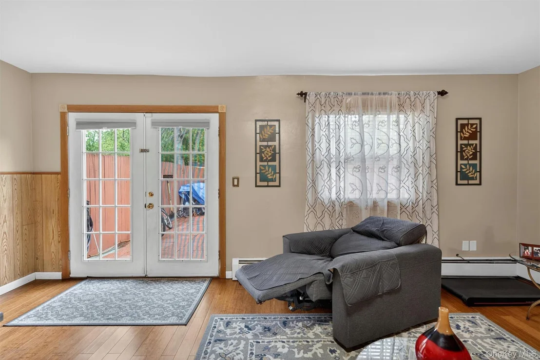 Photo of 80 Sarah Lane