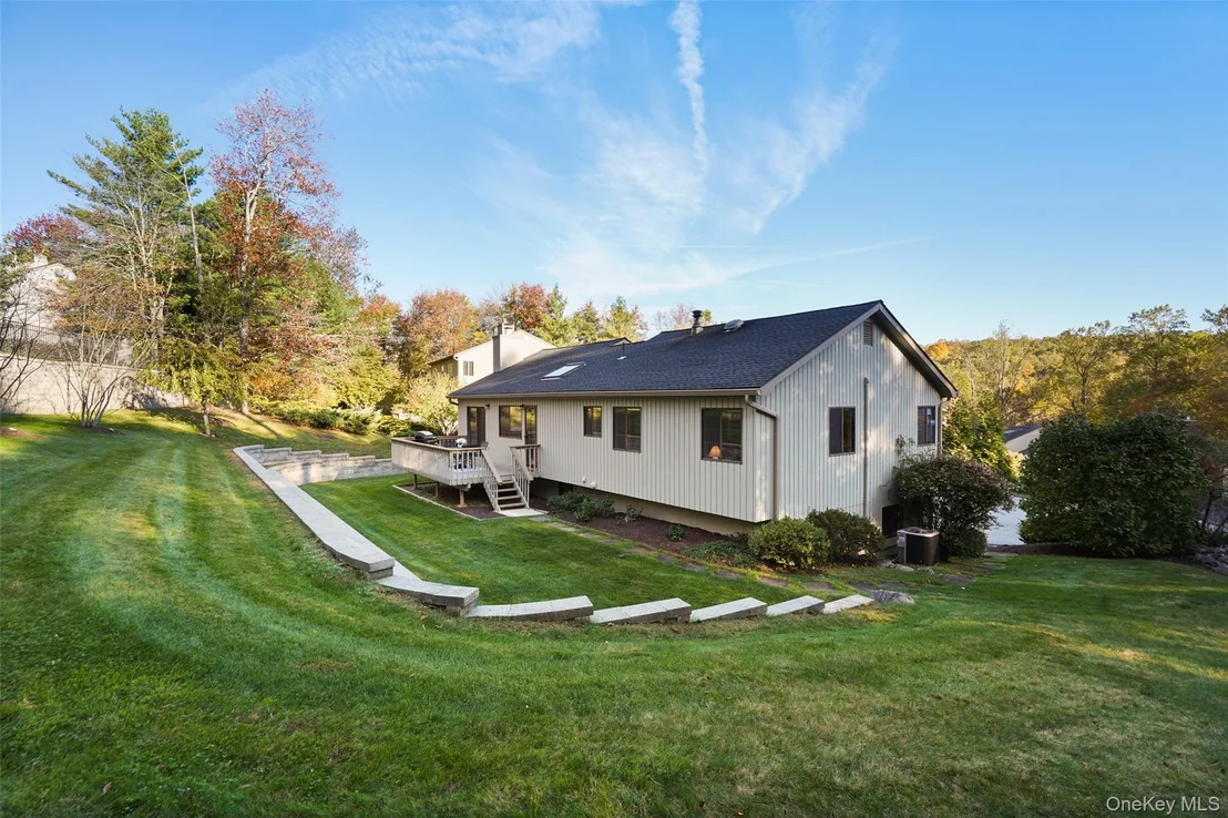 Photo of 170 Arbor Crest