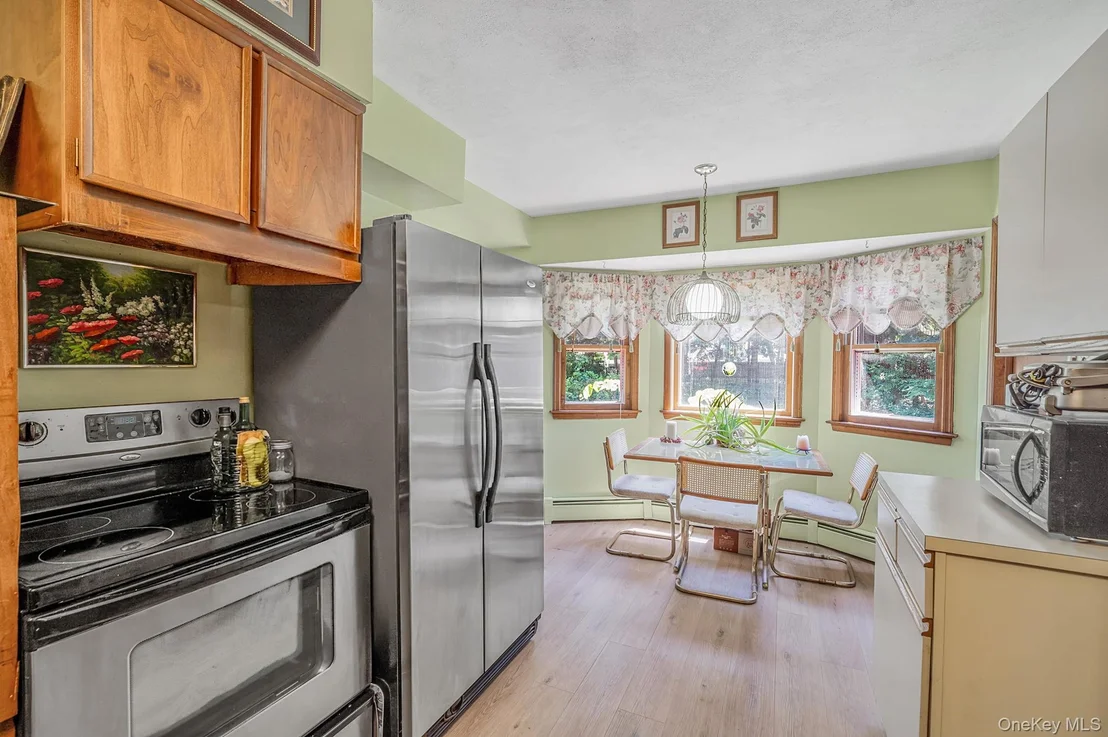 Photo of 376 Moriches Road