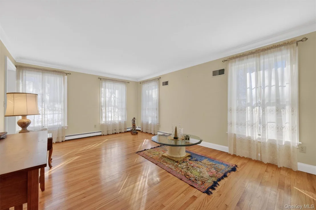 Photo of 12 Berghoff Drive