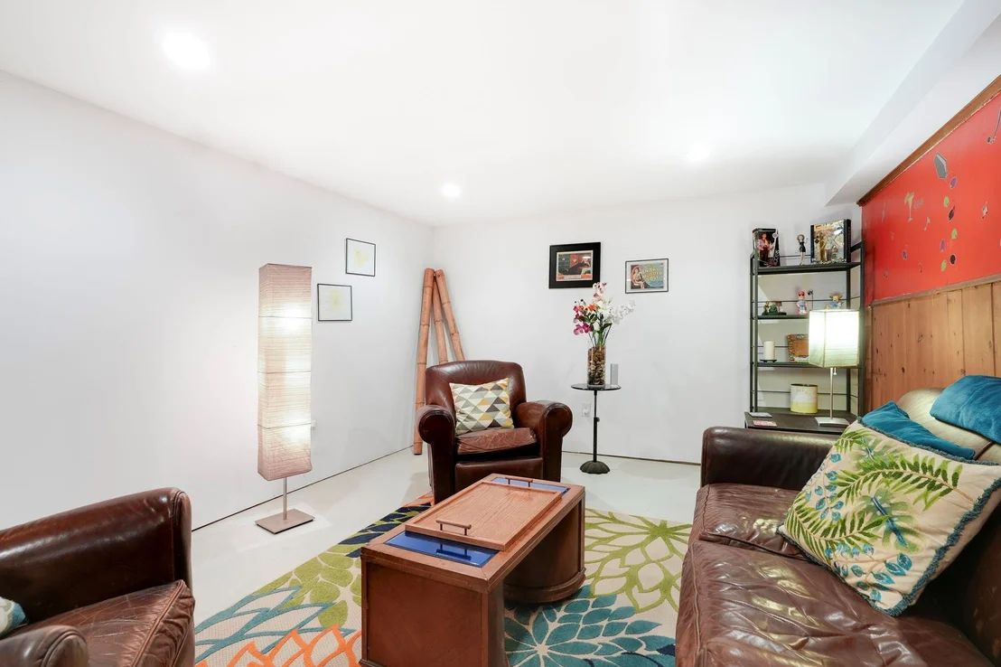 Photo of 1457 Elm Street