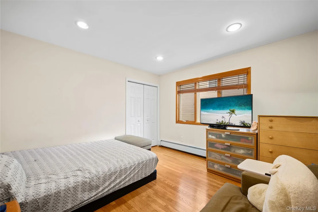 Photo of 150 Roxton Road