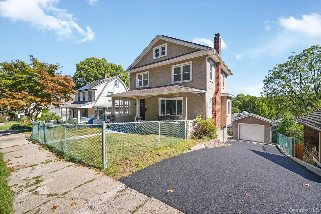 Photo of 511 Decatur Avenue