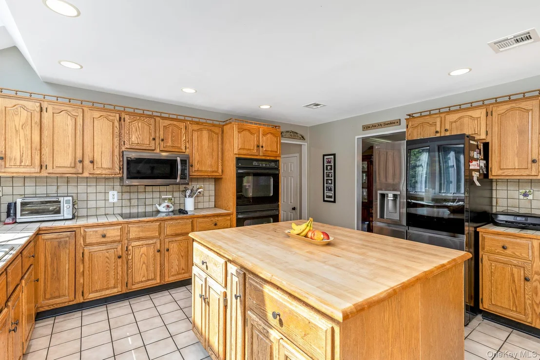 Photo of 41 Astor Avenue