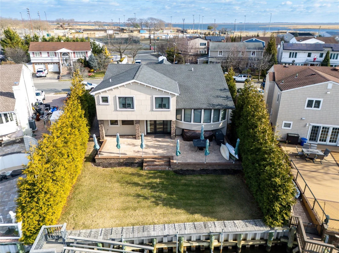 Photo of 3844 Carrel Boulevard