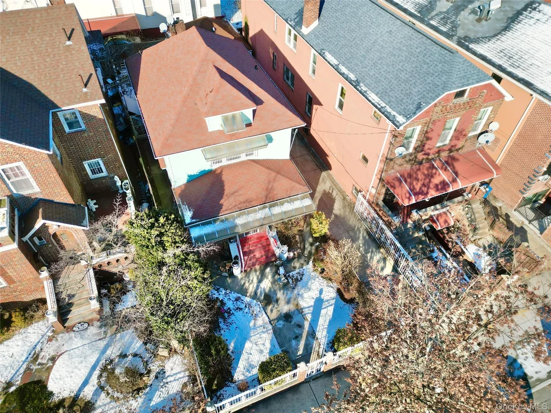 Photo of 871 Linden Boulevard