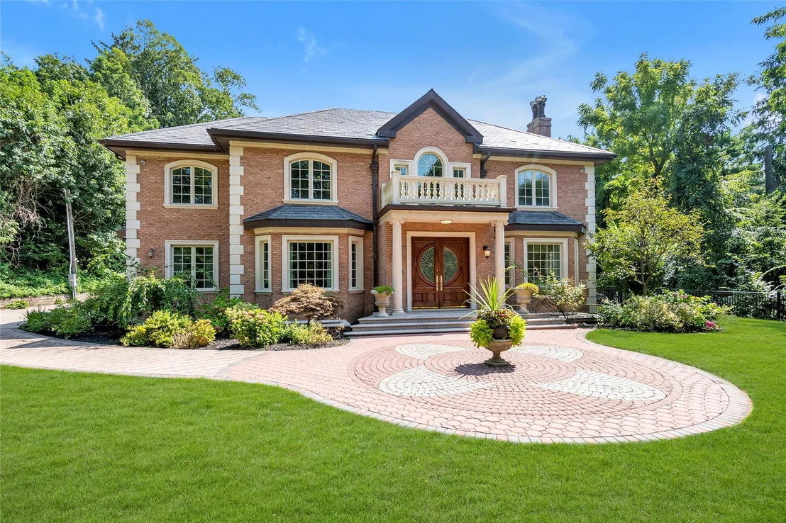 Photo of 8 Chanticlare Drive