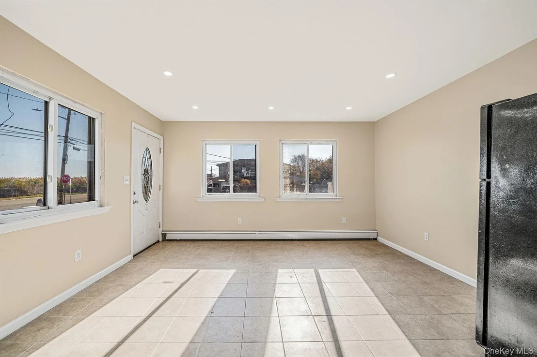 Photo of 4 Bay Place