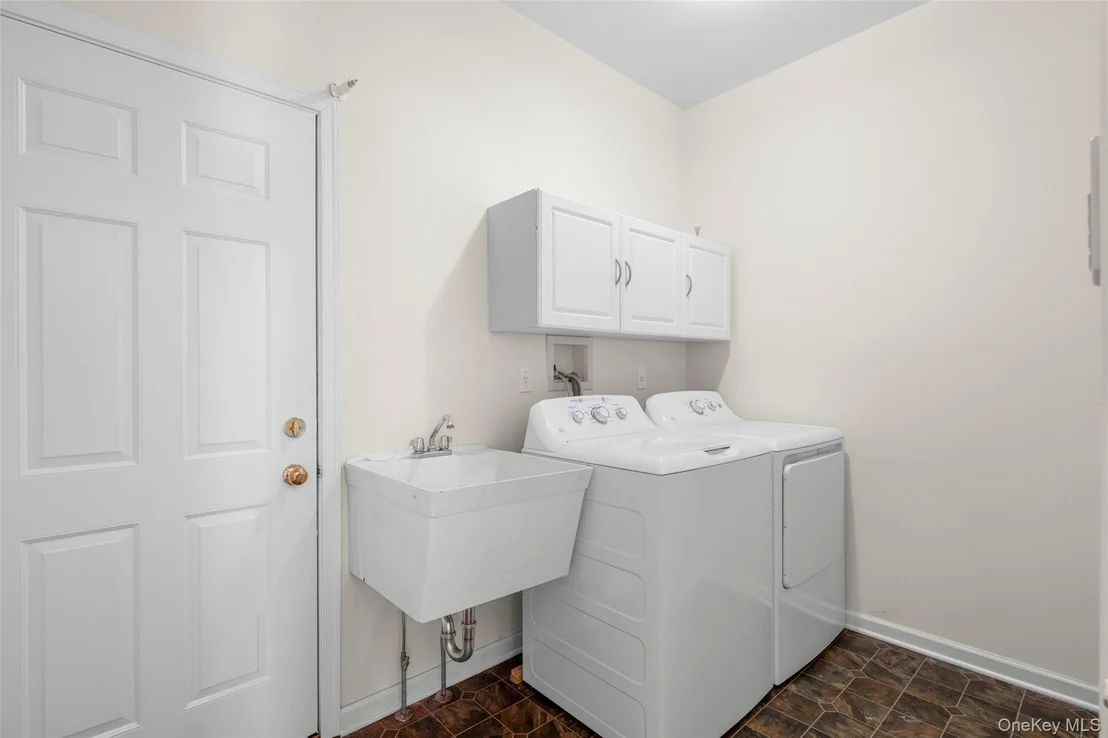 Photo of 411 Vassar Place