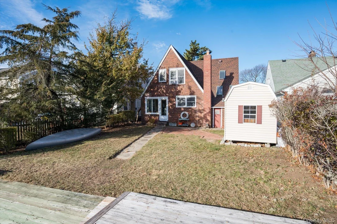 Photo of 68 Stuart Avenue