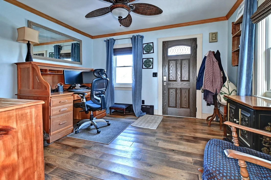 Photo of 48 Pershing Avenue