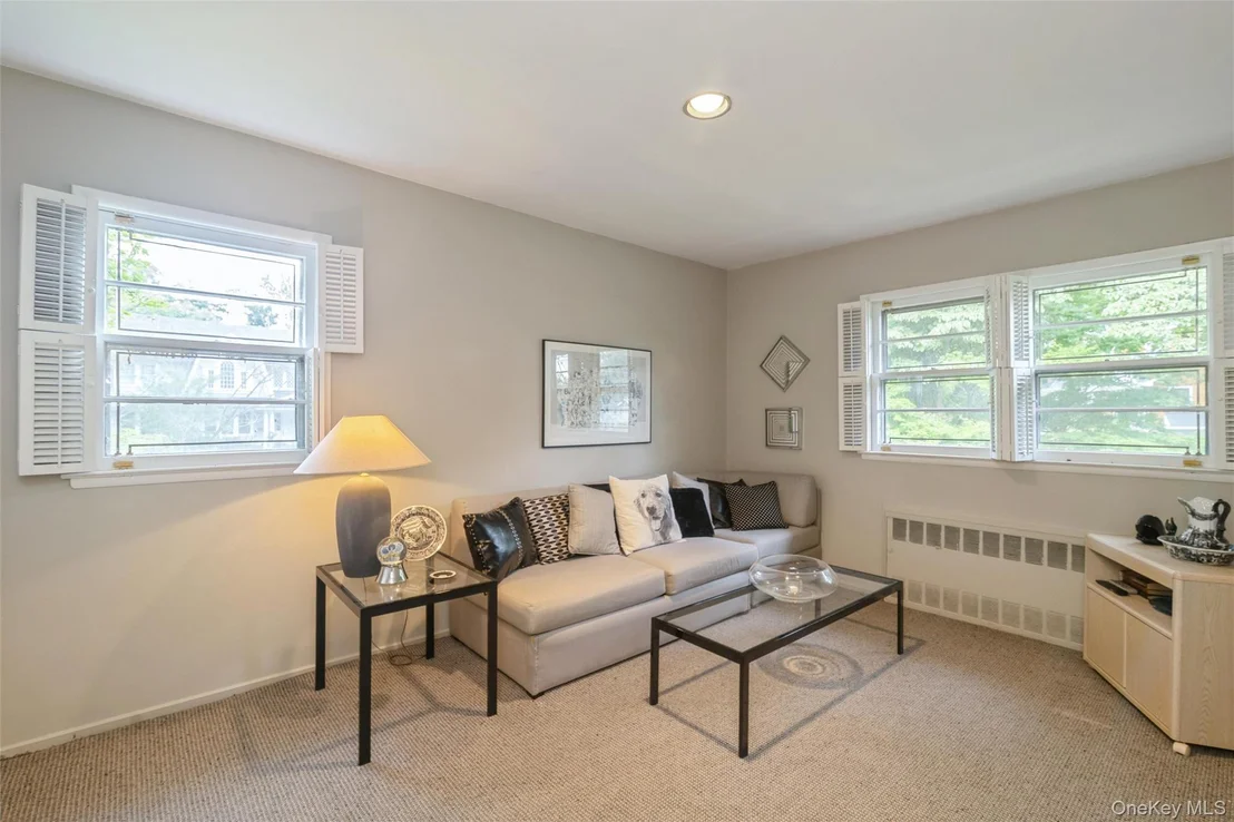 Photo of 5 Hemlock Drive