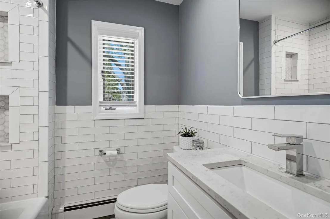 Photo of 51 Fox Boulevard