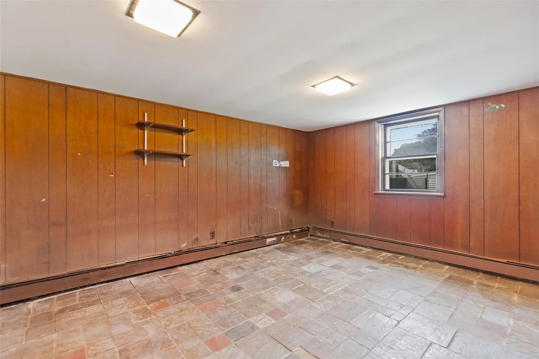 Photo of 156 2nd Street