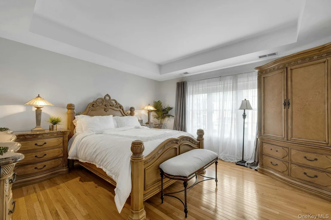 Photo of 33 Valimar Boulevard