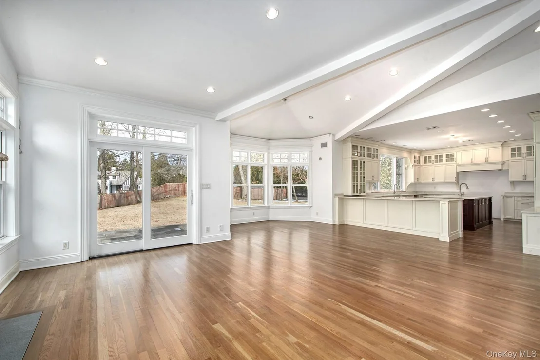 Photo of 8 Walden Lane