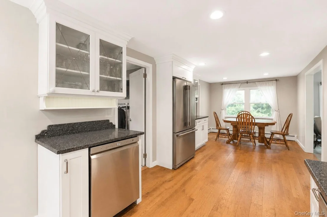 Photo of 2 Fox Lane