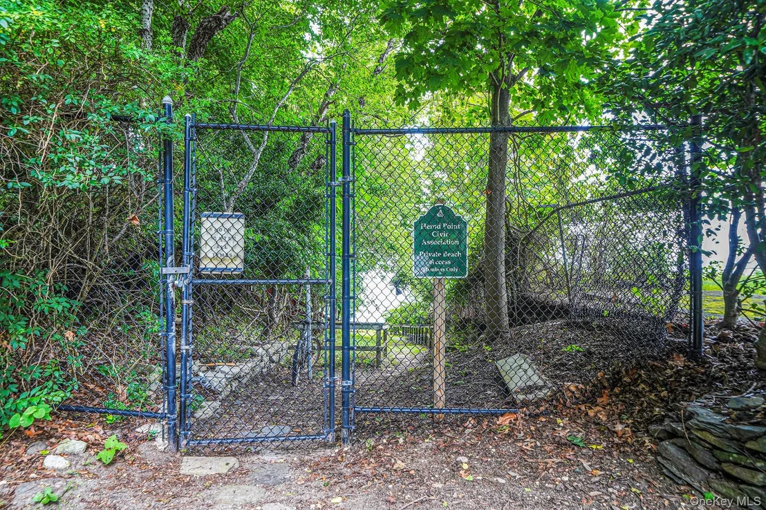 Photo of 25 Cherry Lane