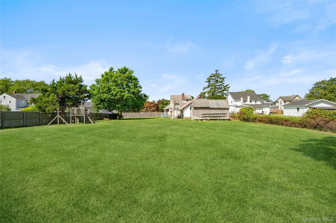Photo of 115 Cedar Avenue