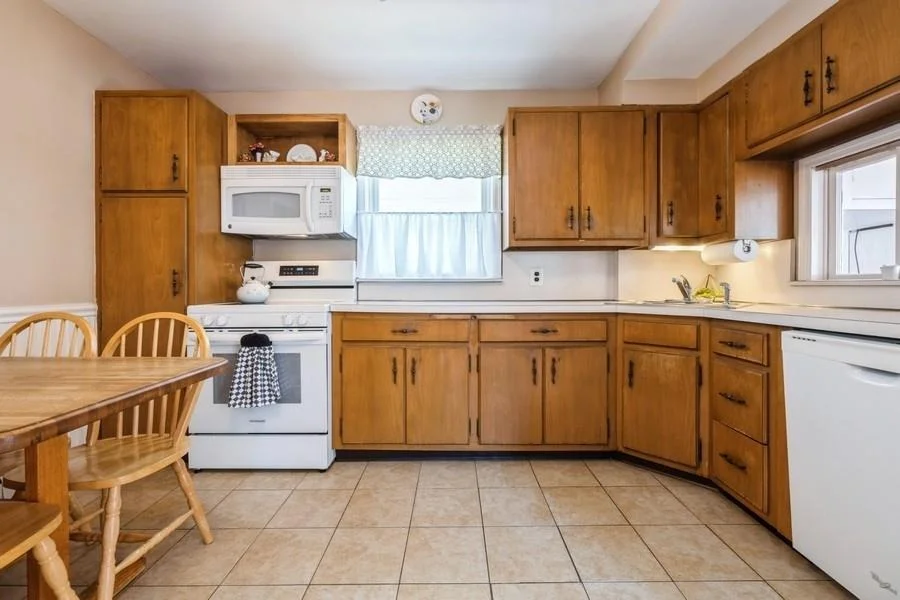 Photo of 1050 Lakeside Place