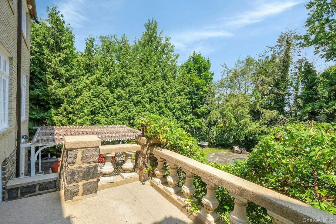 Photo of 514 Esplanade
