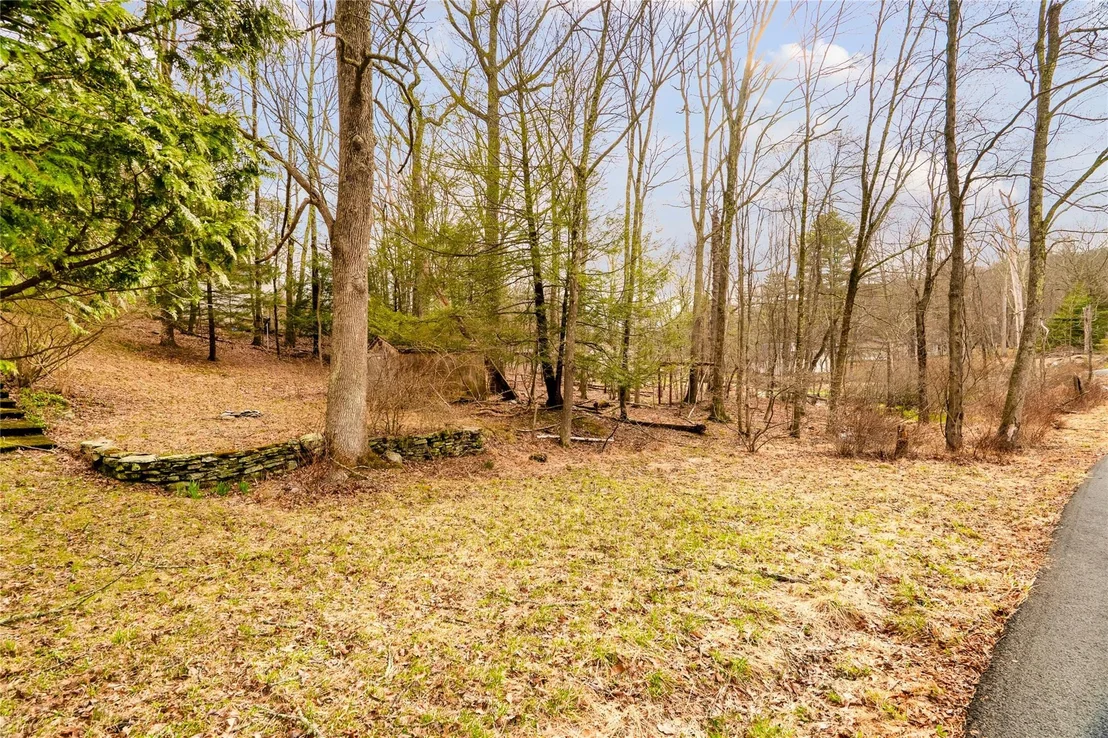 Photo of 9 Eagle Trail