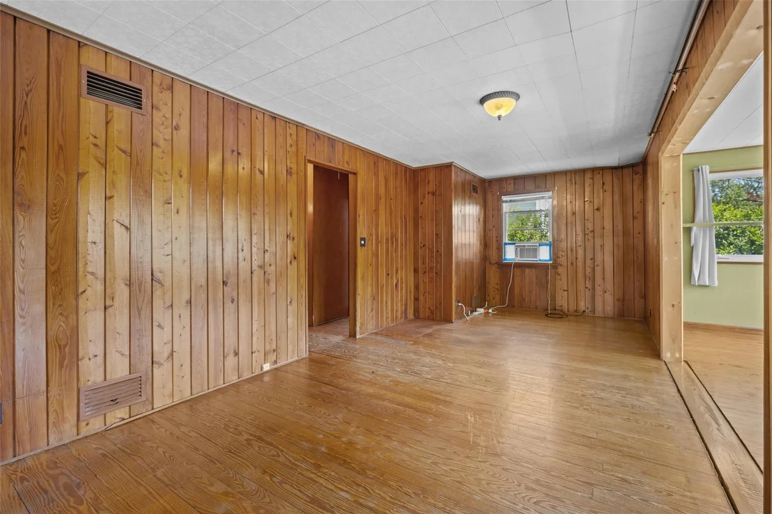 Photo of 65 Lakeside Road