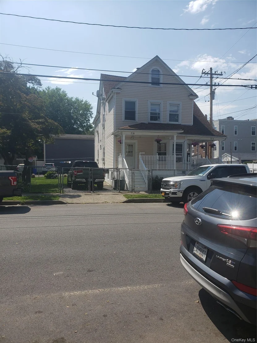 Photo of 105 Carson Avenue