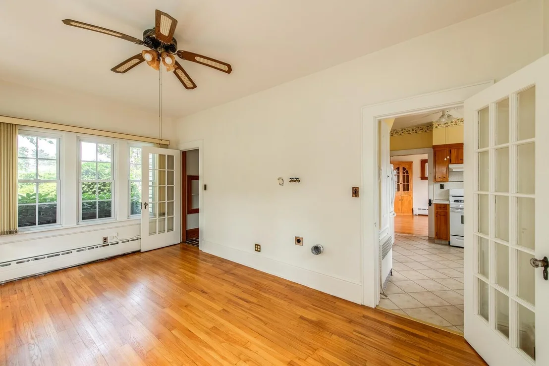 Photo of 19 Kingston Avenue