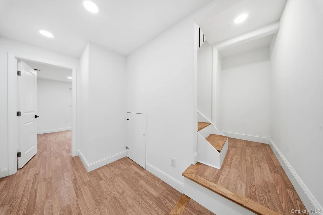 Photo of 225 Upper Road