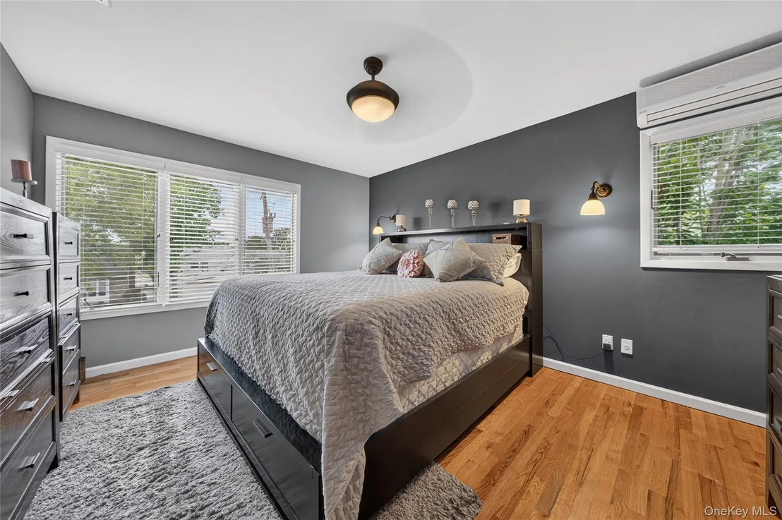Photo of 395 Bunker Drive