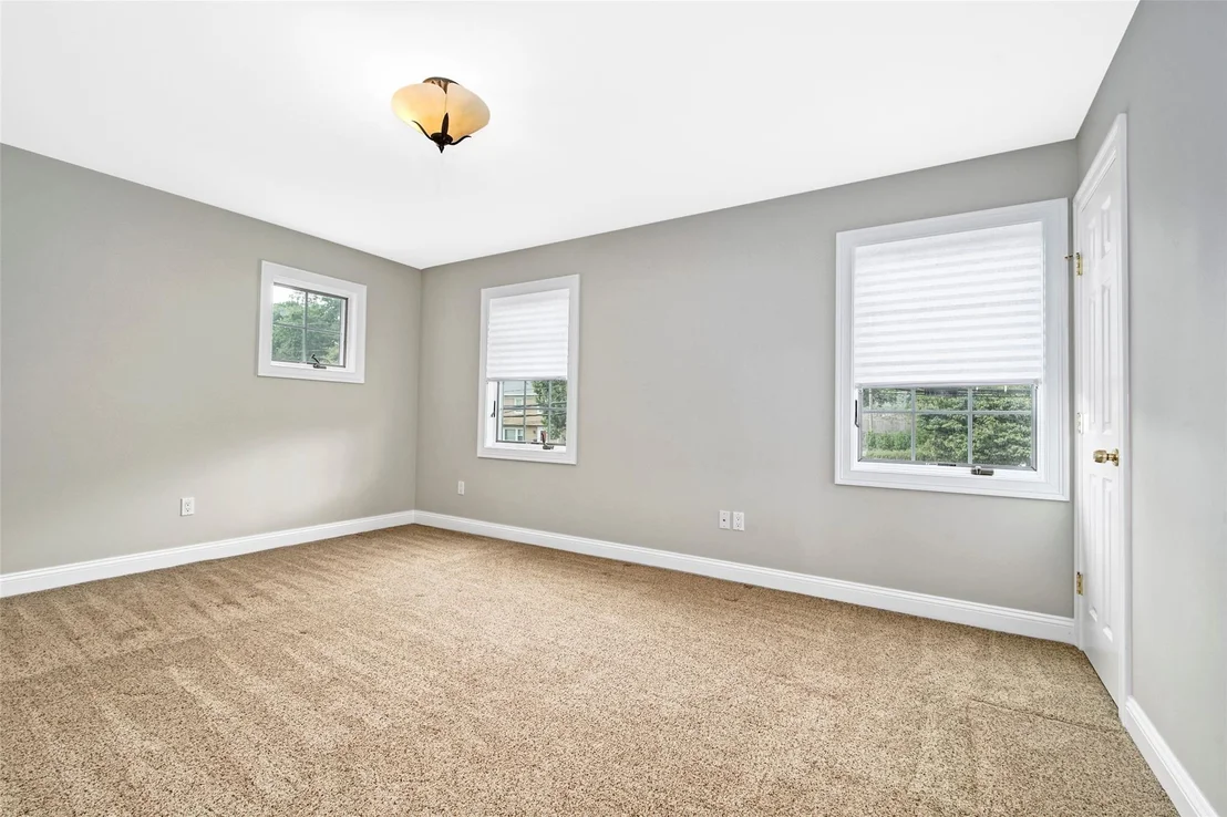 Photo of 37 Myrtle Boulevard