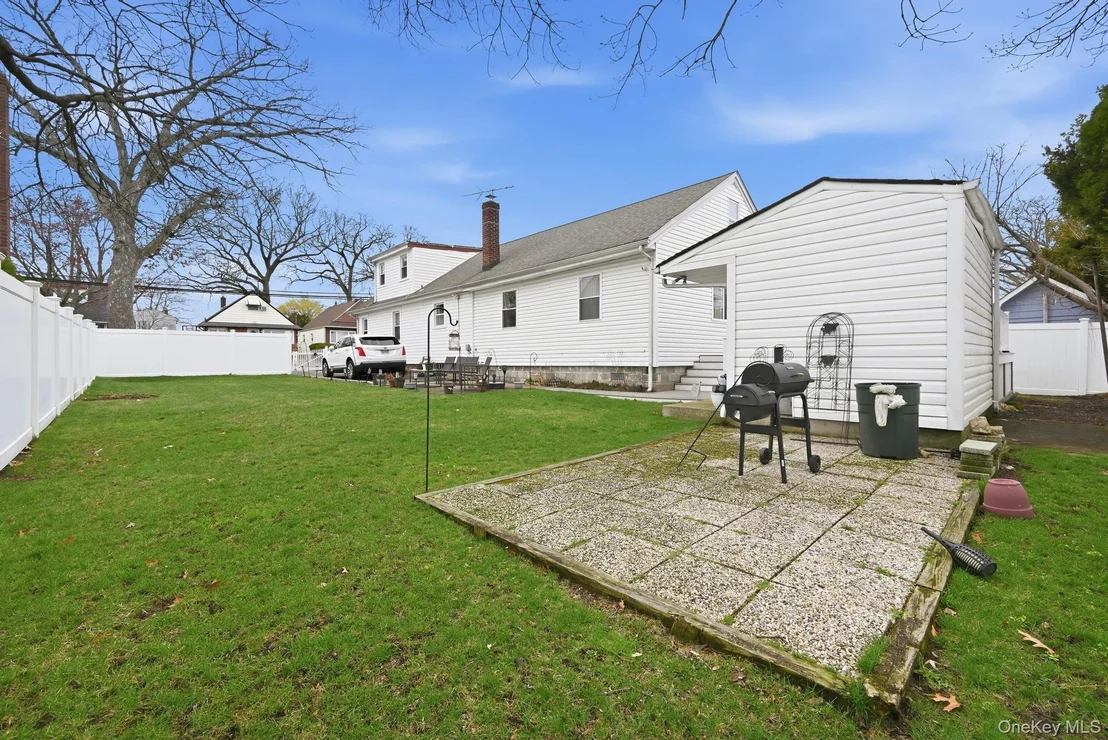 Photo of 357 Kirkman Avenue