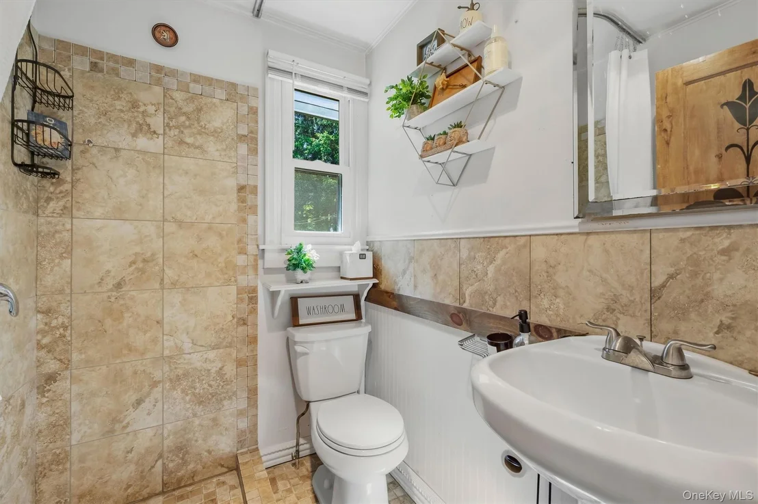 Photo of 136 Bundy Hill Road