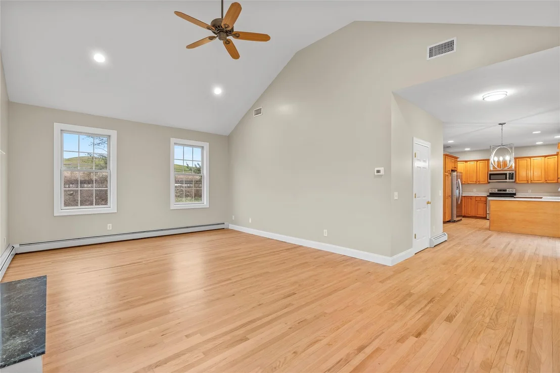 Photo of 160 Simpson Road