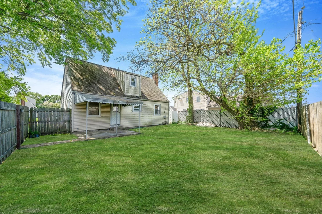 Photo of 33 Gables Drive