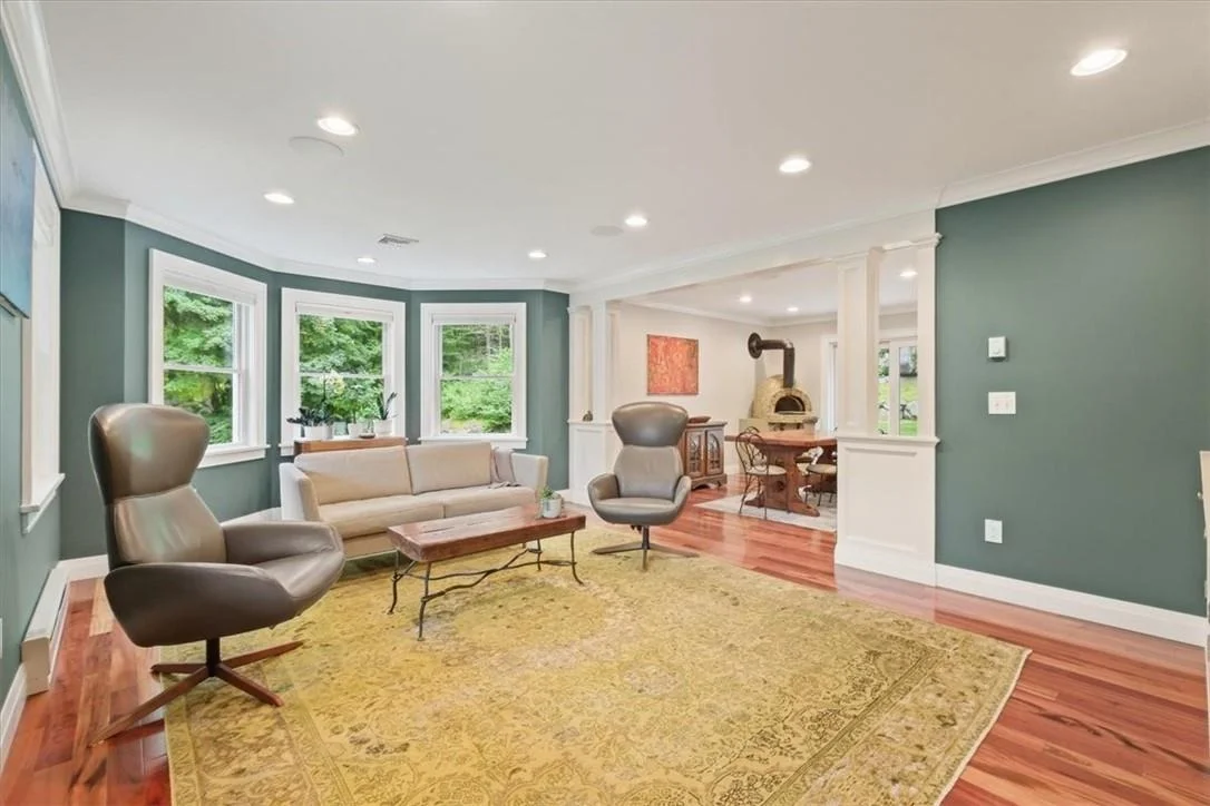 Photo of 25 Red Oak Lane