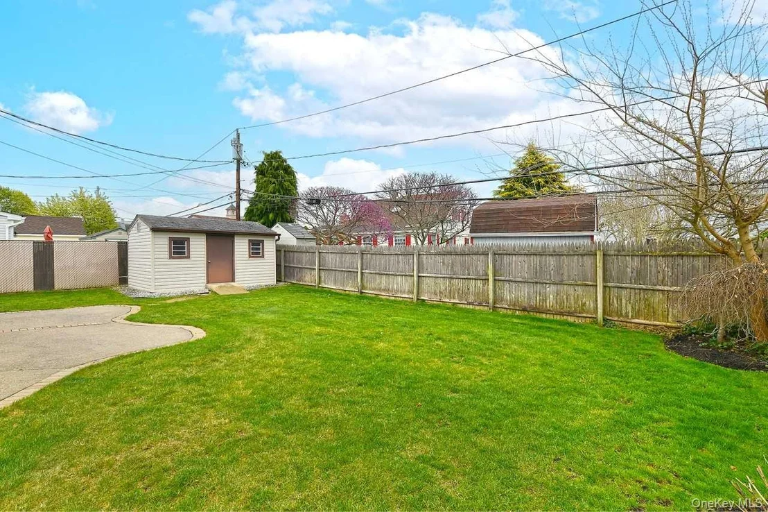 Photo of 203 Saddle Lane