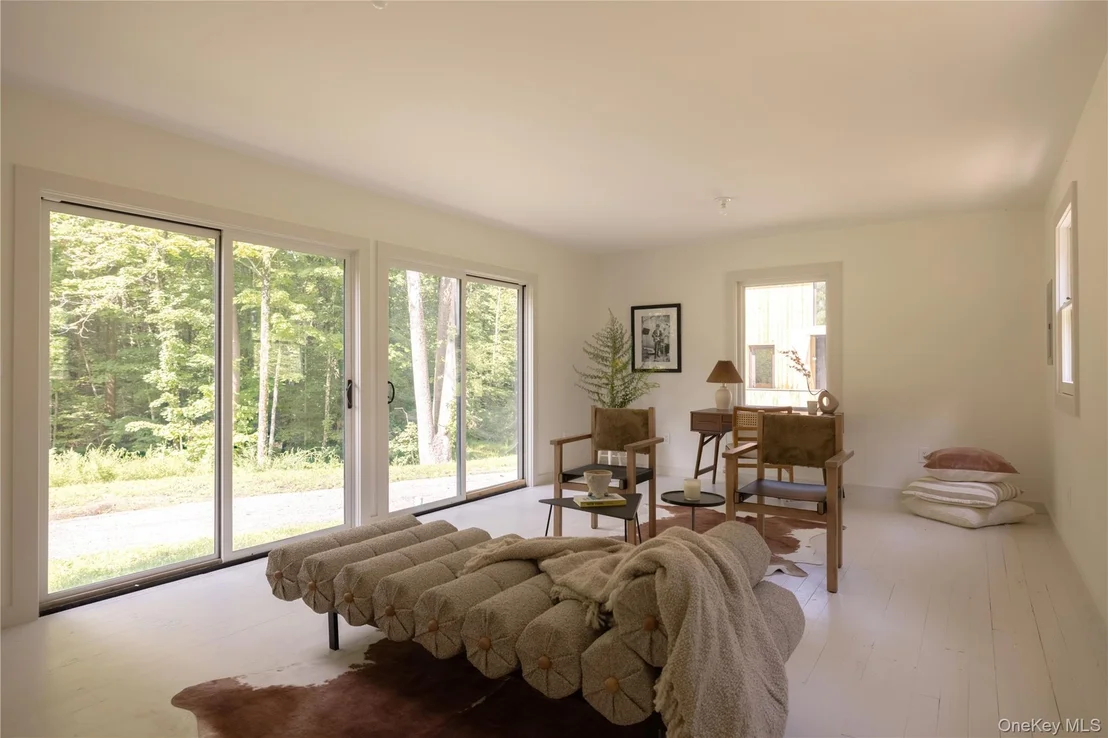 Photo of 332 Mohonk Road