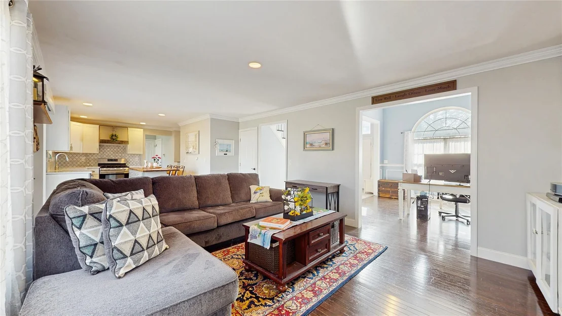 Photo of 33 Summersweet Drive