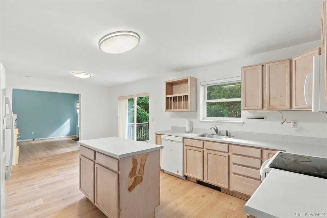 Photo of 16 Cambridge Circle