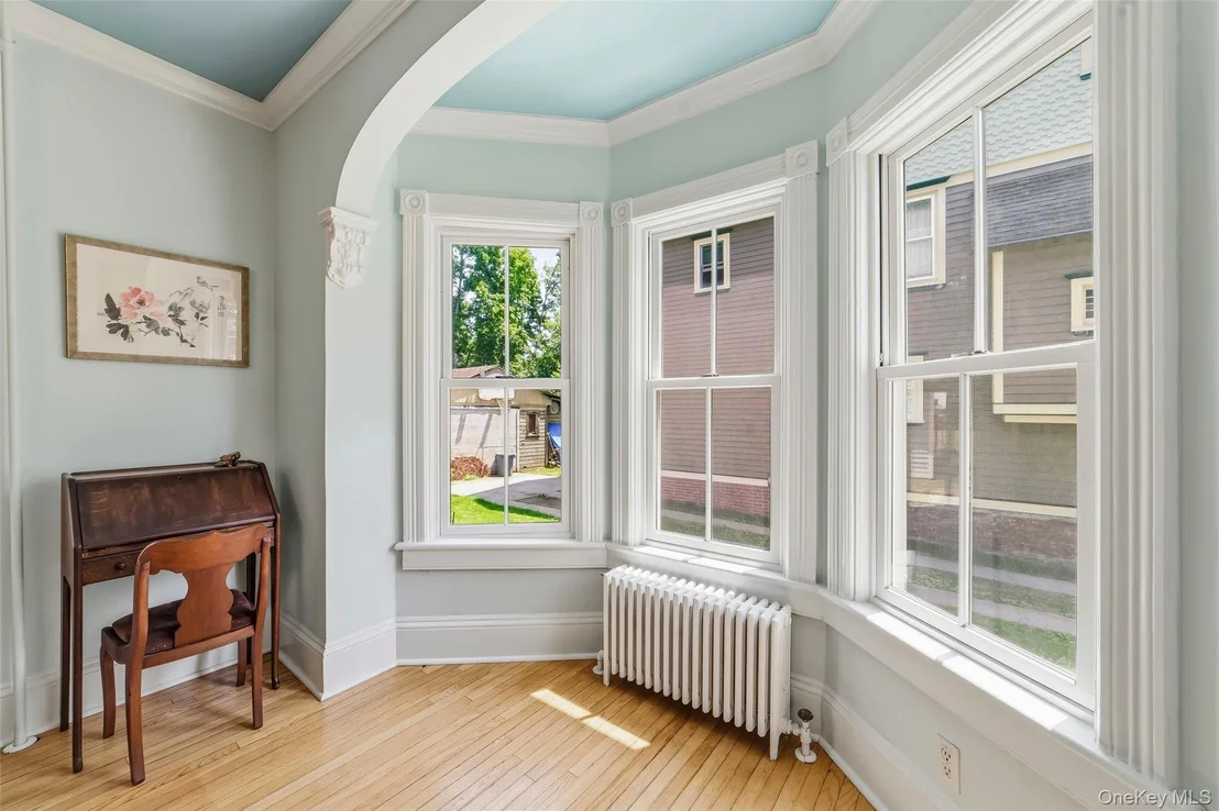 Photo of 215 Walnut Street