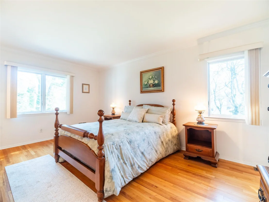 Photo of 9 Mohegan Lane