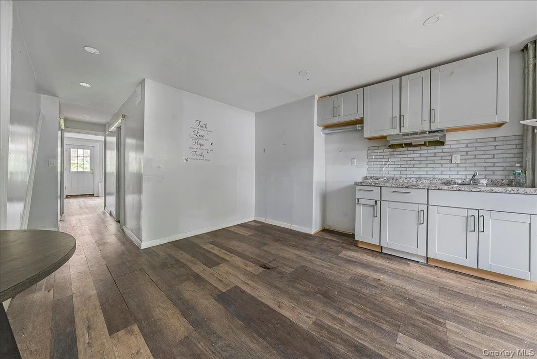 Photo of 339 E 140th Street