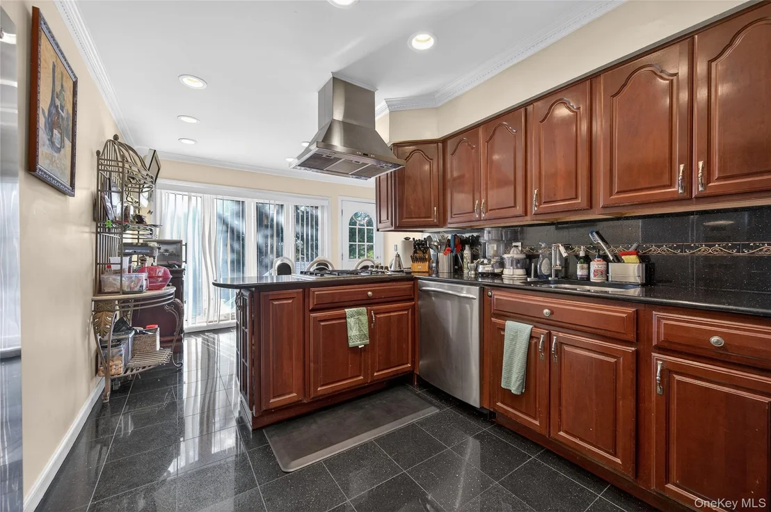 Photo of 1 Peppermill Road