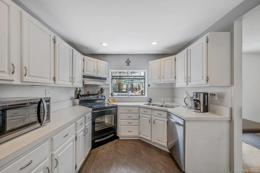 Photo of 30 Erving Avenue