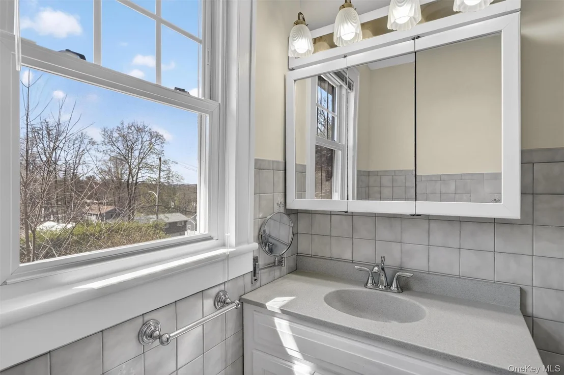 Photo of 528 Union Avenue